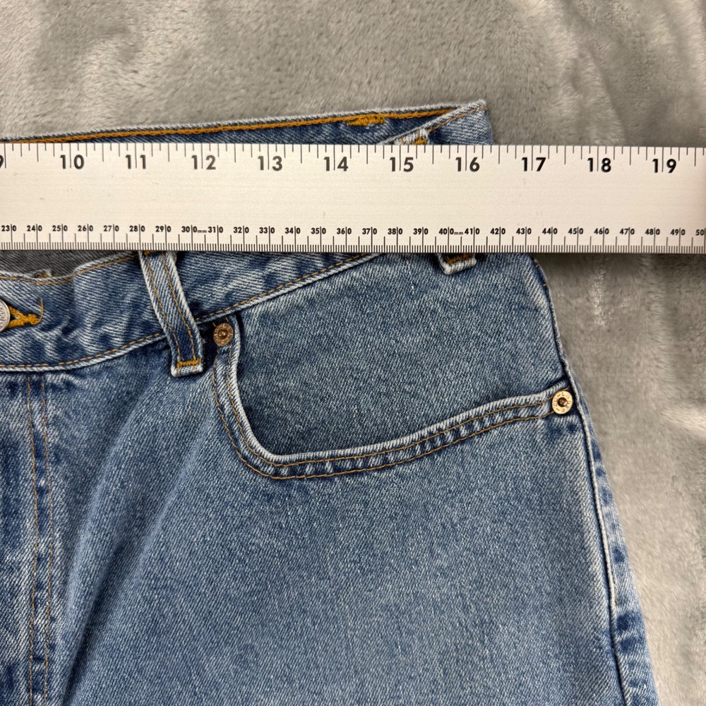 Vintage Levis 560 Loose Fit Denim Shorts Mens 36 Blue Made in USA 90s Jeans Y2K - Picture 8 of 15